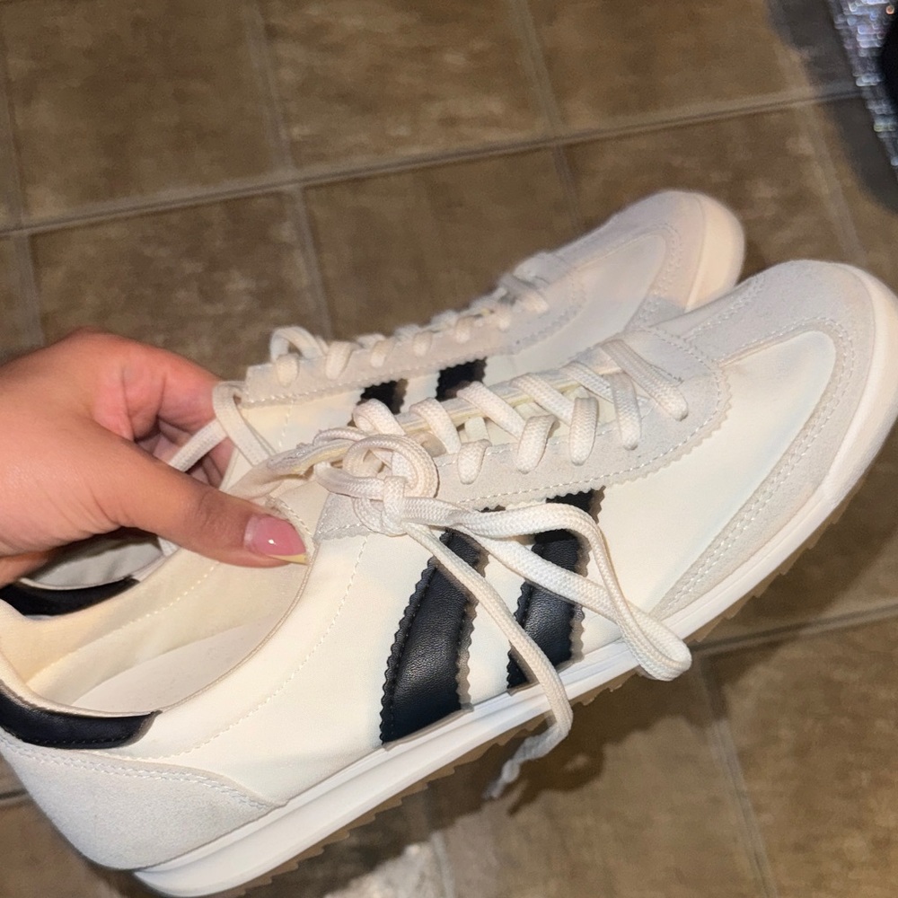 Classic White Sneakers with Black Stripes - Women